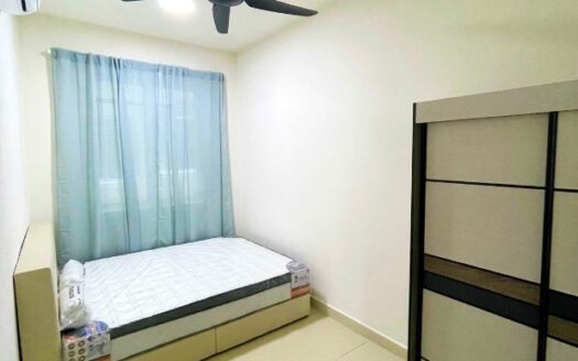 Master bedroom also got private bathroom