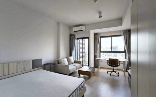 Fully furnished bedroom for rent