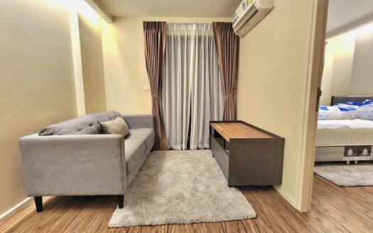 Fully furnished studio